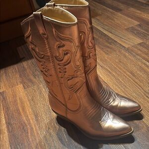 Pink  Metallic Western Cowboy Boots Womens size 8.5
